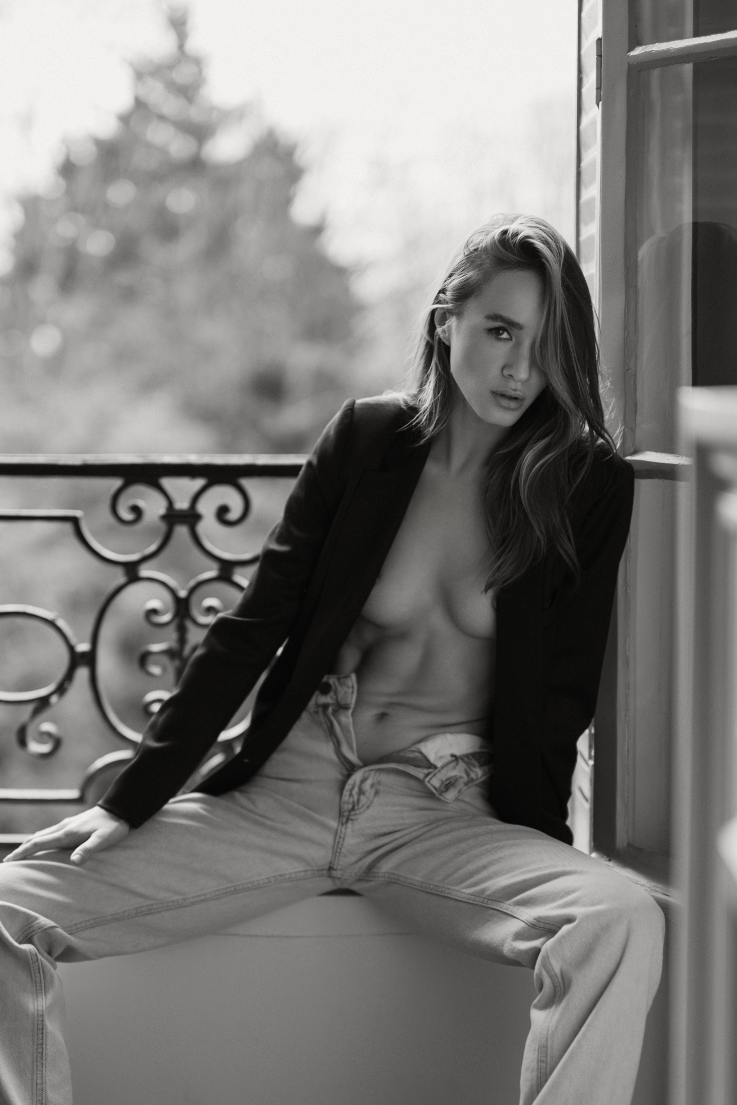 Editorial portrait by Kristof Longo