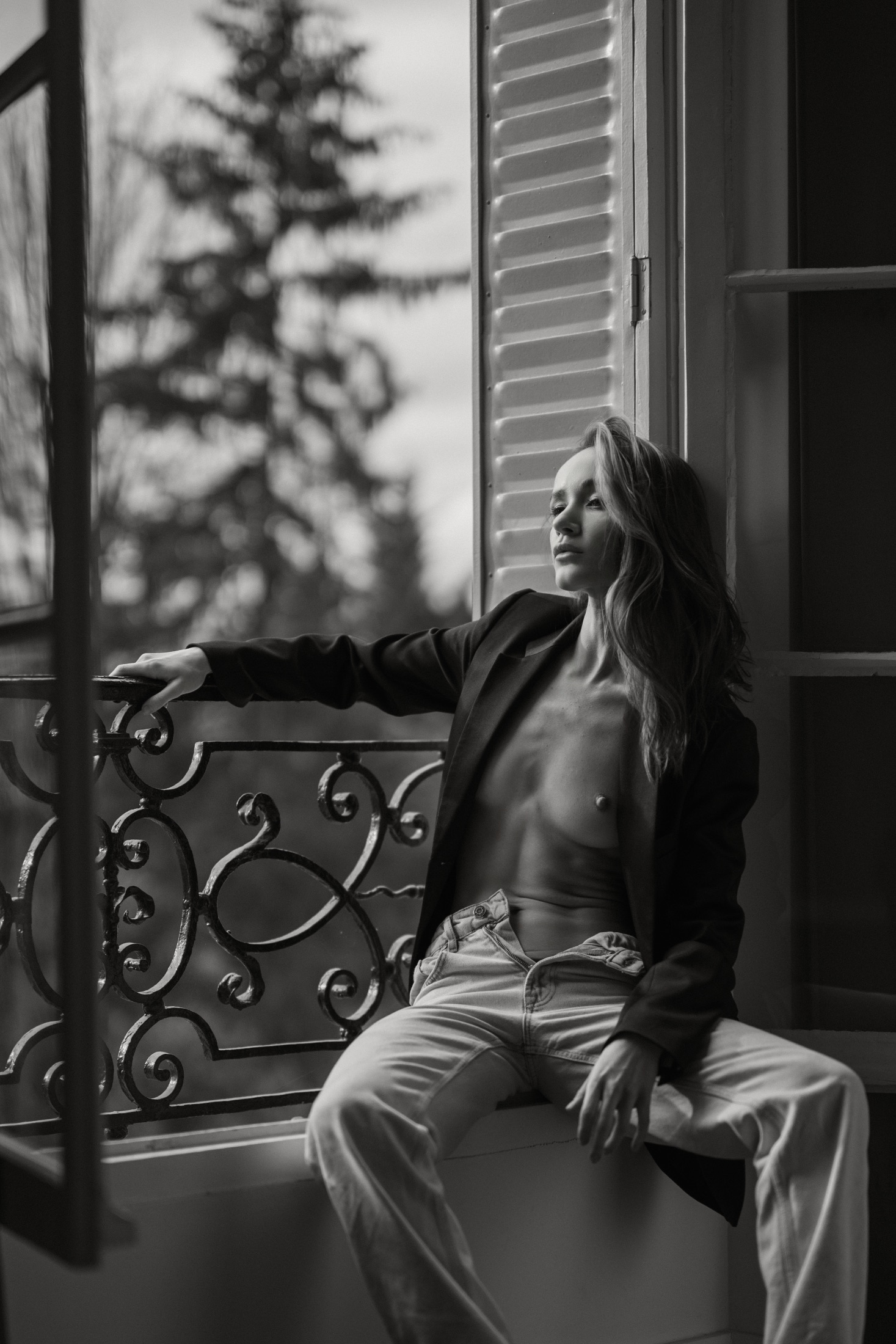 Editorial portrait by Kristof Longo